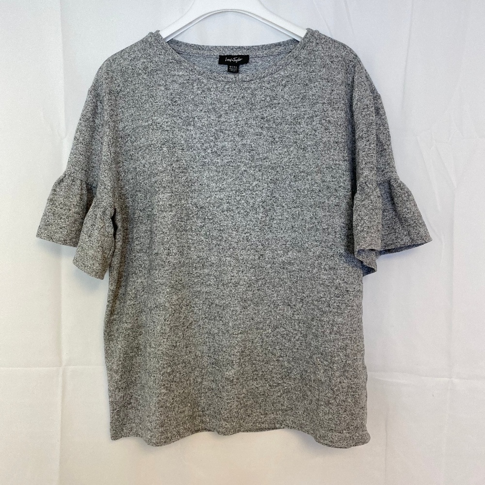 Lord and Taylor Gray Blouse Large